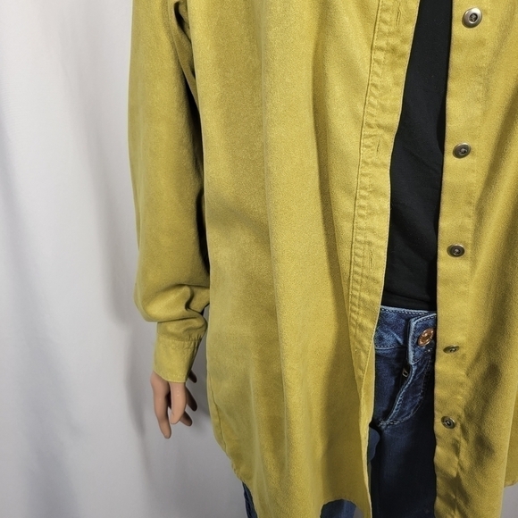 Chico's Faux Suede Light Green Womens Full Button Over Shirt in a Size 2 (L/12) - Picture 5 of 14